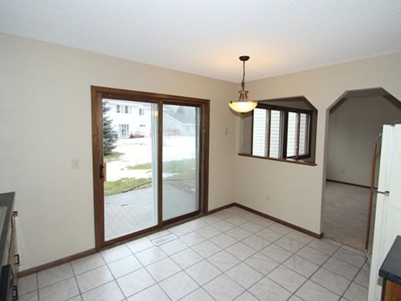 4th image of 397 95th Ln NE