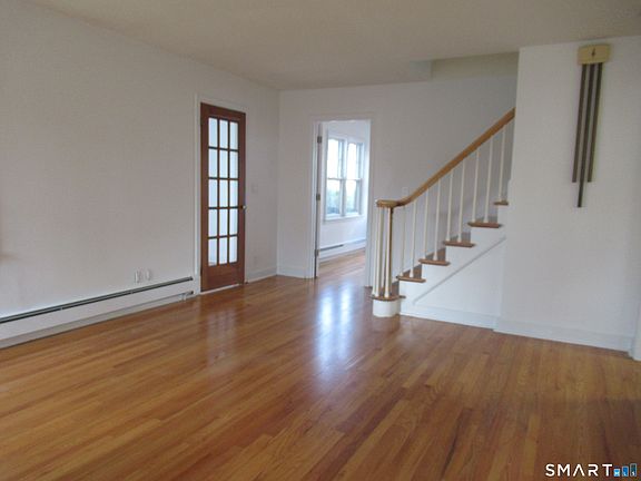 3rd image of 625 Clark St