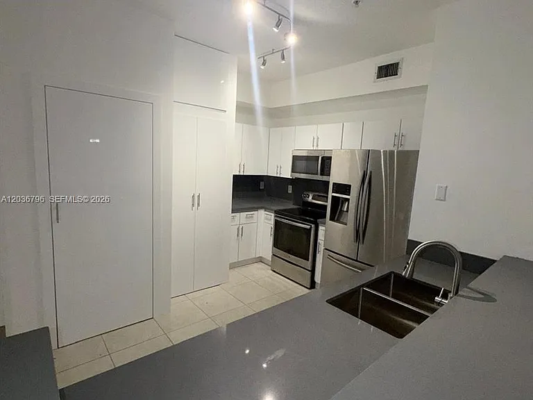 7220 NW 114th Ave #20916 — Photo 2