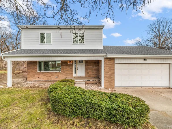 3067 Grandview Dr, Monroe, MI 48162