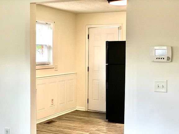 5th image of 1002 Martin Luther King Jr Dr APT F