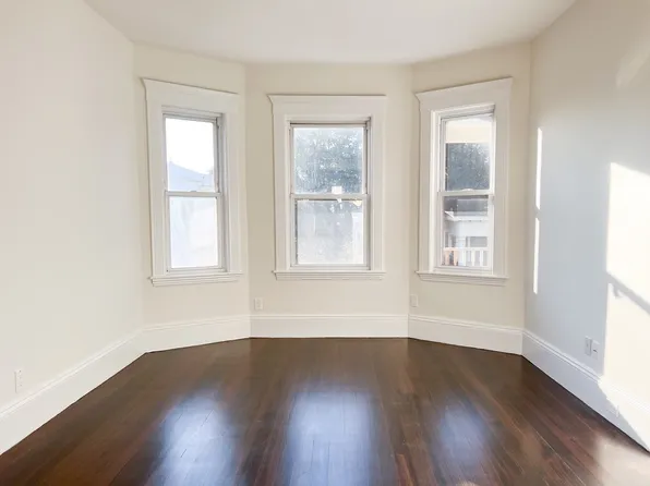 156 Homes Ave Floor 2, Dorchester, MA 02122