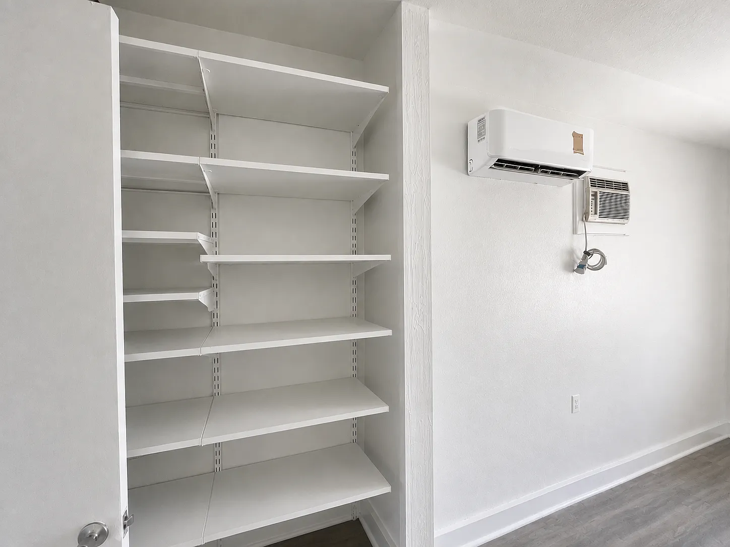4 bed, 1583 sqft, $950 — Photo 2