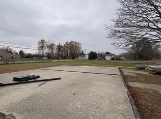 437-439 Afton Dr, Salem, NJ 08079