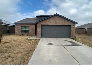 2020 Canterbury Dr, Seagoville, TX 75159