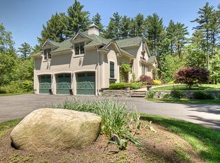 4 Evergreen Ln, Andover, MA 01810