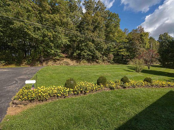3rd image of 186 Hastings Run Rd