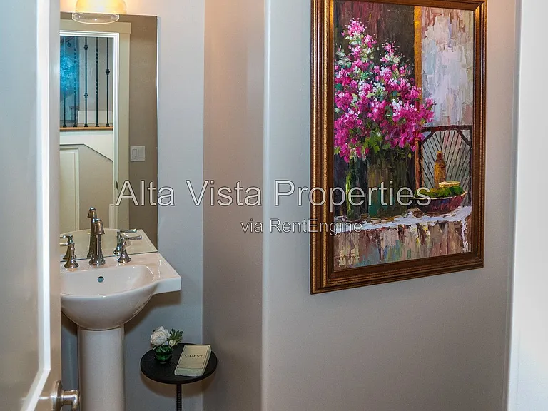 5606 Dolphin Pl — Photo 43