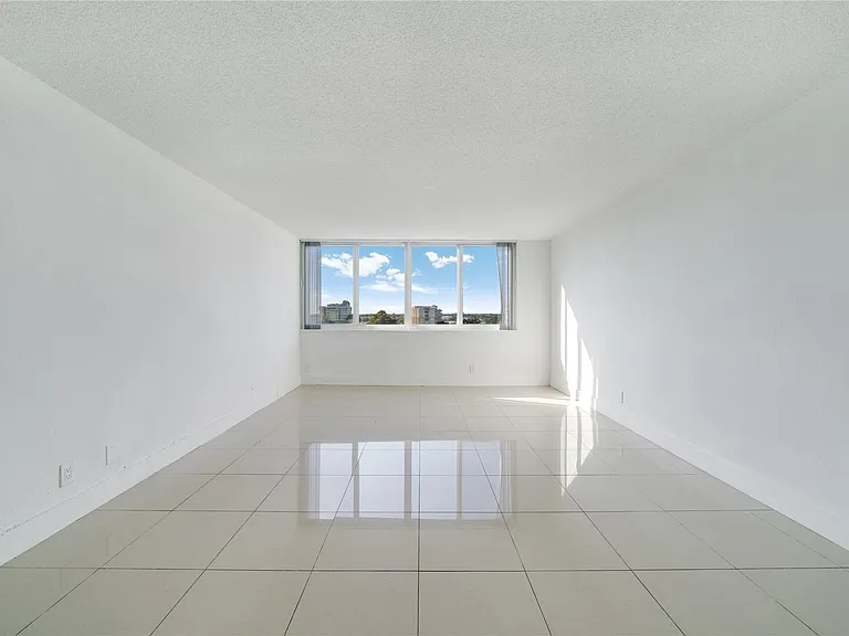 9001 SW 77th Ave #C803 — Photo 13