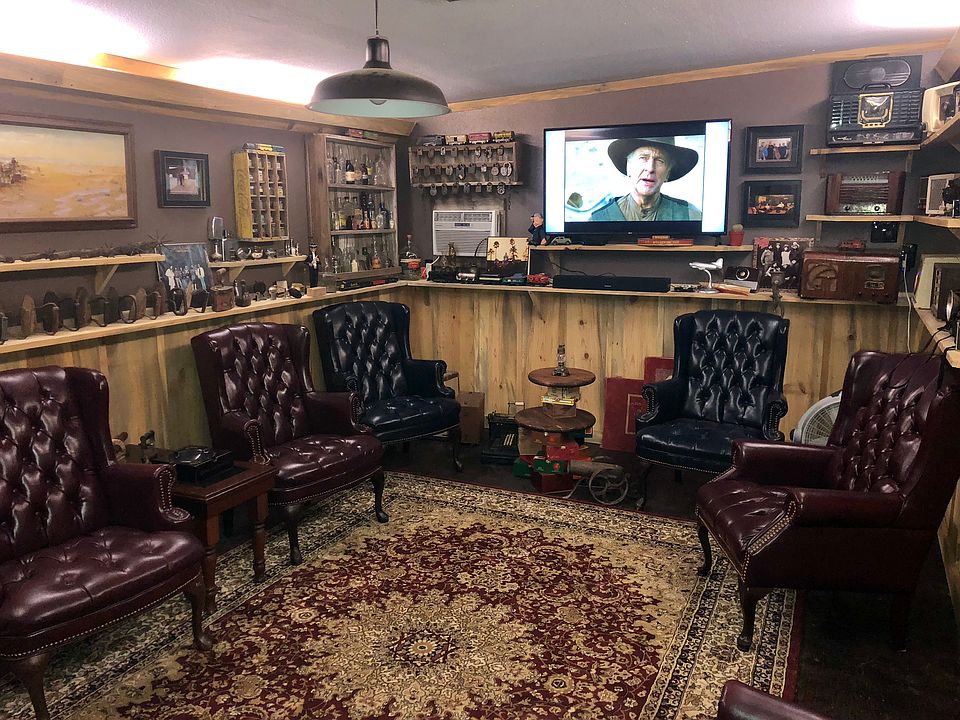 2nd image of 103 Love St