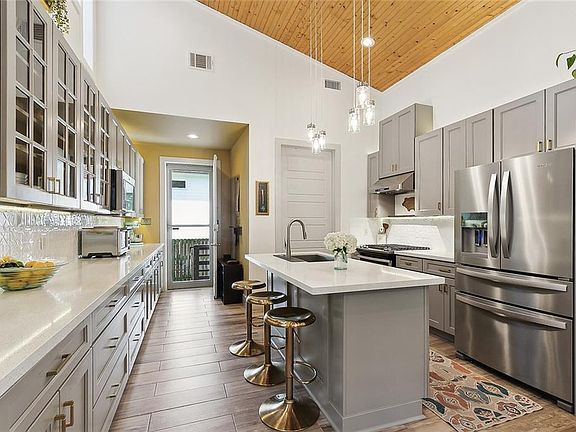 5th image of 5512 Saint Anthony Ave
