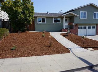 3695 Farm Hill Blvd, Redwood City, CA 94061