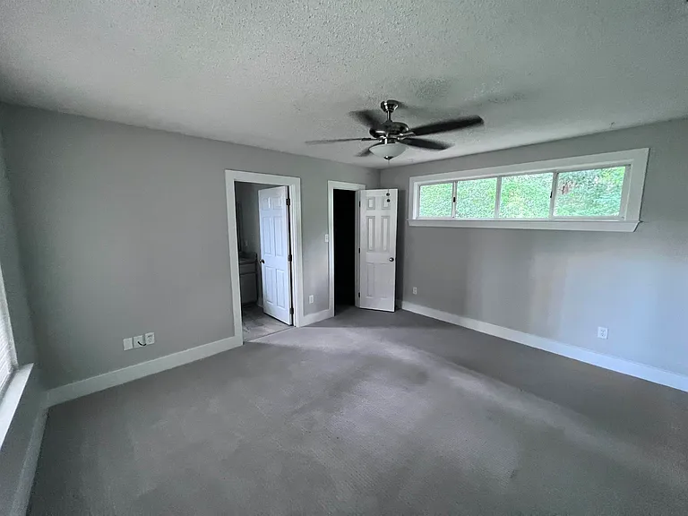 8311 Hunters Ridge Trl — Photo 6