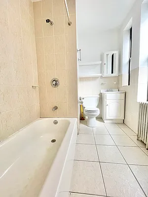 Rented by City Connections Realty | media 14