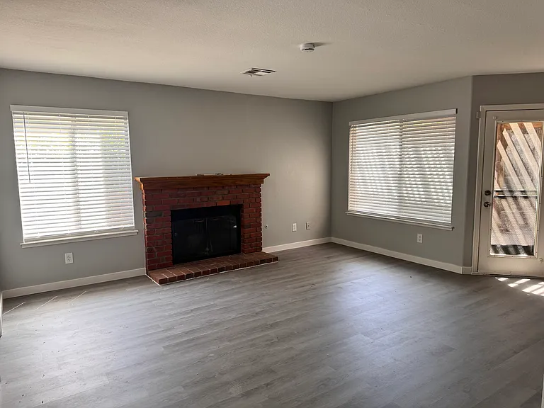 180 Cedar Mountain Dr — Photo 6