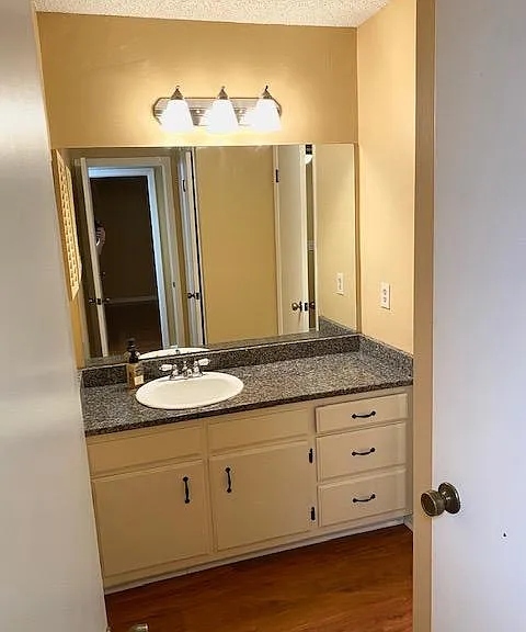515 Basswood Ave #43 — Photo 3