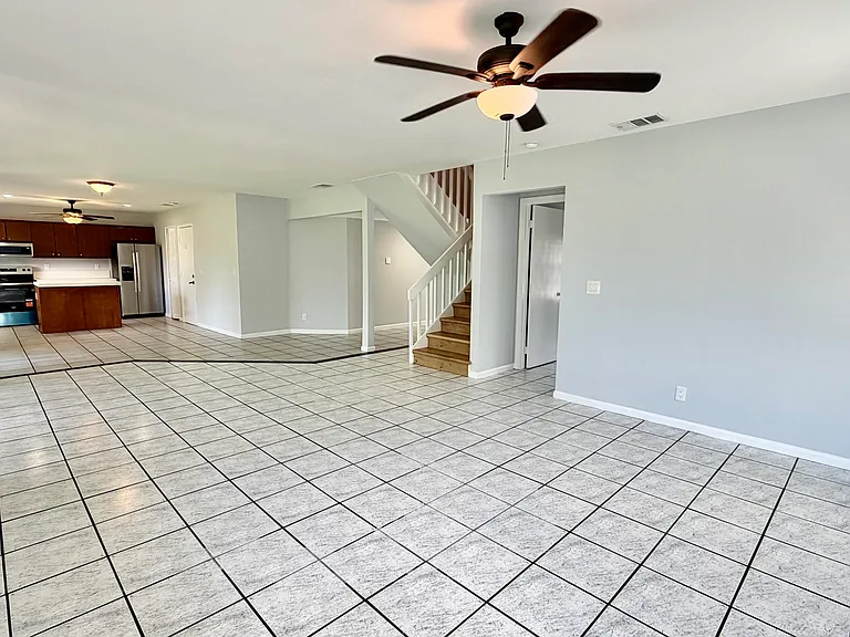 6048 Garrett St — Photo 22