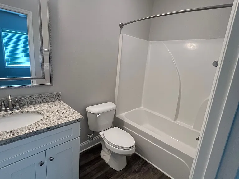 323 Summercreek Cv — Photo 11