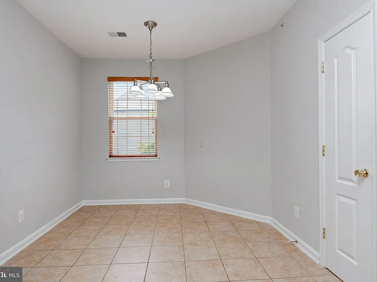 13960 Greendale Dr — Photo 38