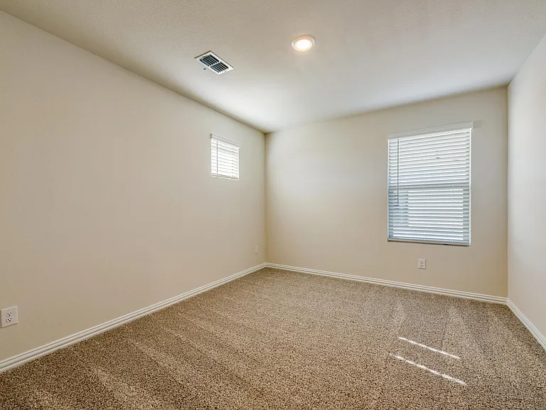 102 Monarch Way — Photo 24