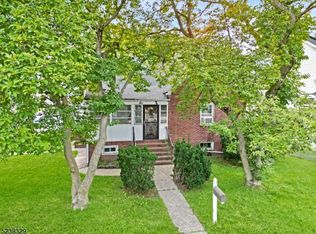 624 Drake Ave, Roselle, NJ 07203