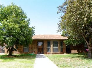 5104 White Oak Dr, Amarillo, TX 79110