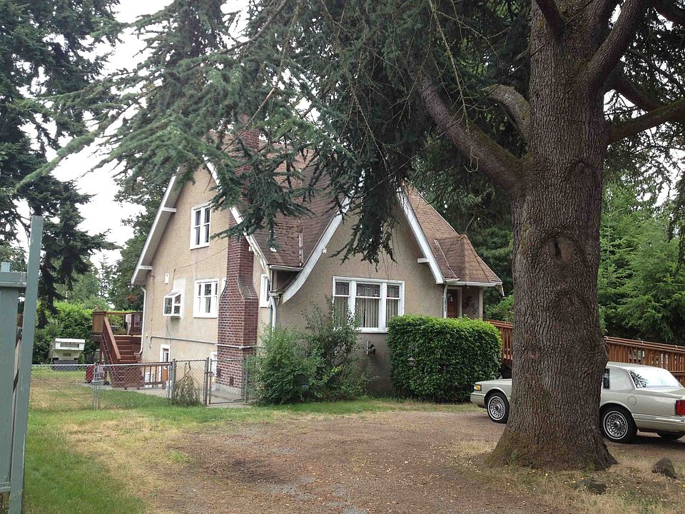 1st image of 10742 20th Ave NE