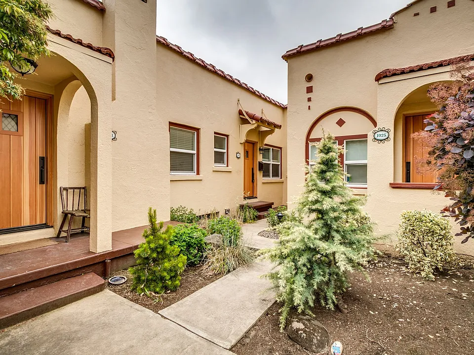 Amazing Vintage 1 Bedroom In Kerns Neighborhood!