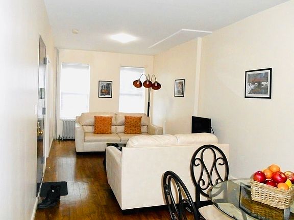 3rd image of 304 Sumpter St #2E