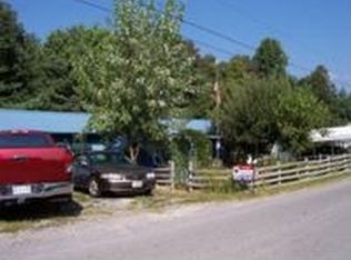 427 Clines Country Rd, Lashmeet, WV 24733