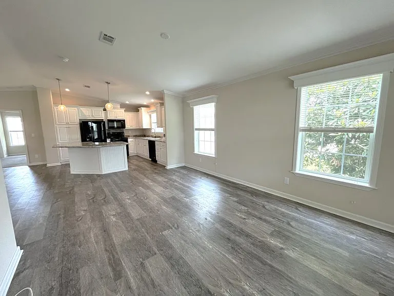 146 Highland Dr #938 — Photo 5
