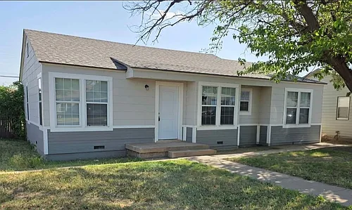 2701 41st St Photo 1