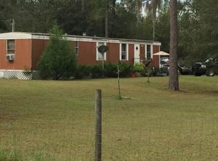 1404 SE Ebenezer Rd, Lake City, FL 32025