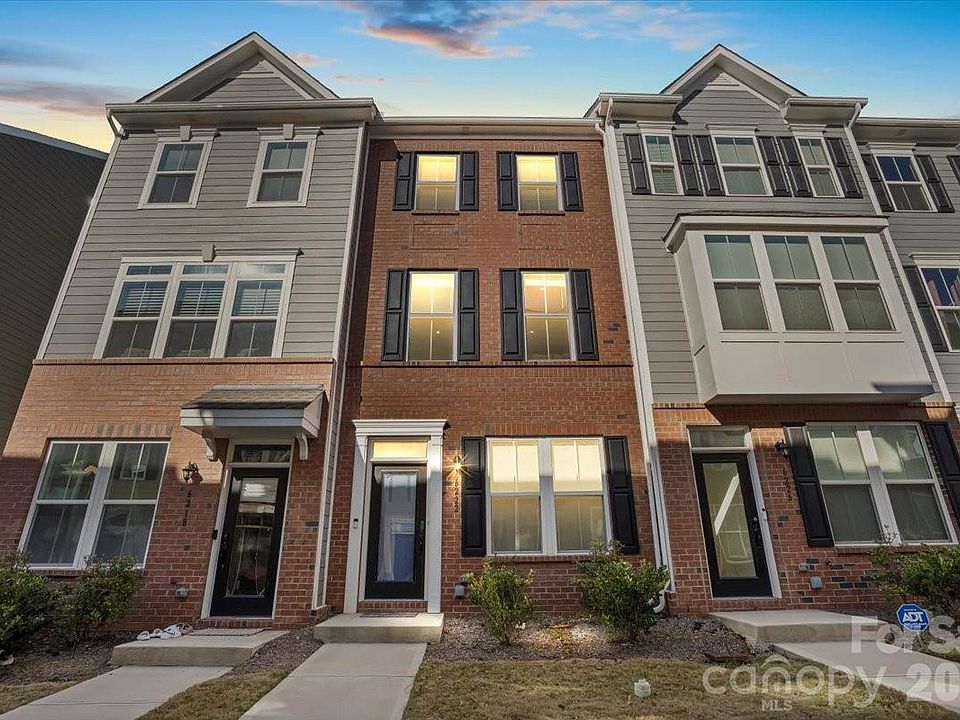 1st image of 6222 Cleburne Ct