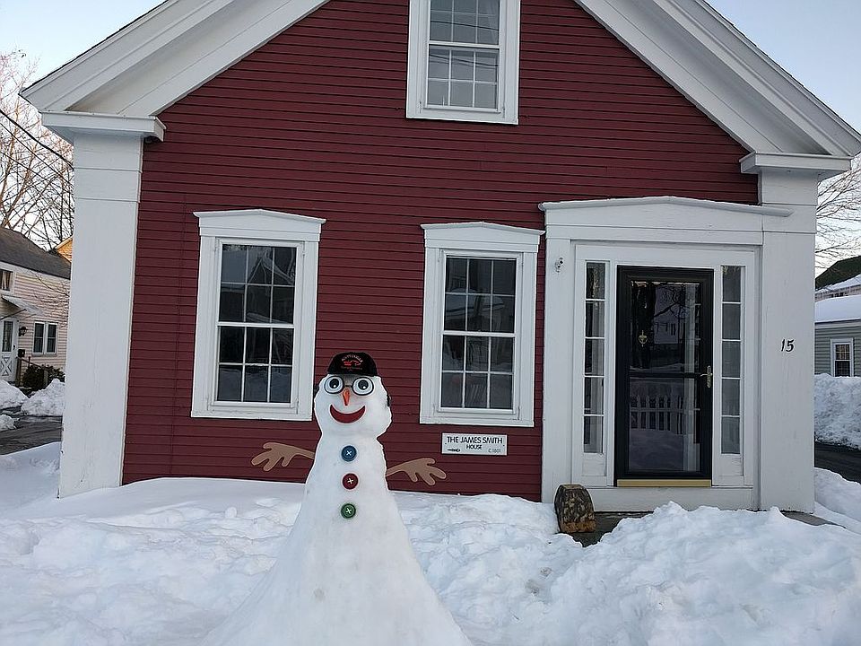 2nd image of 15 E Elm St