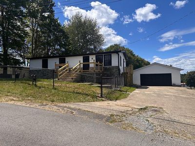 324 Ridge Ave, Midway, WV, 25878