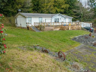 1361 Private Dr, Coquille, OR, 97423