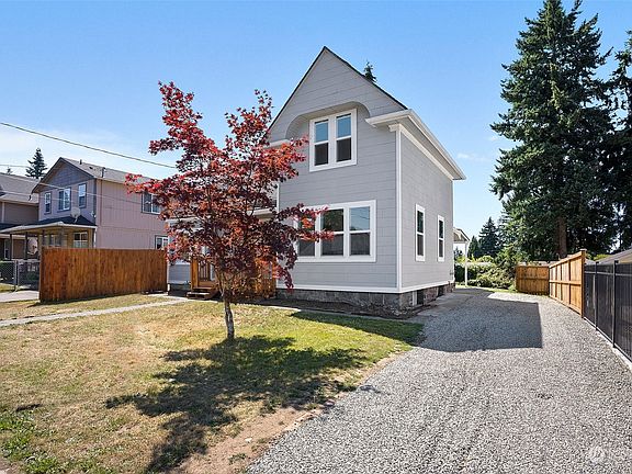 2nd image of 7020 Yakima Avenue