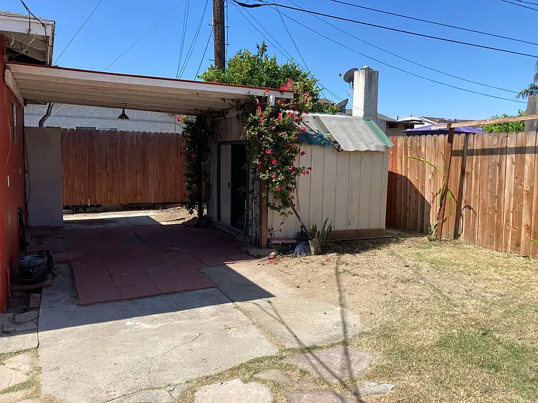 104 W 224th Pl — Photo 9
