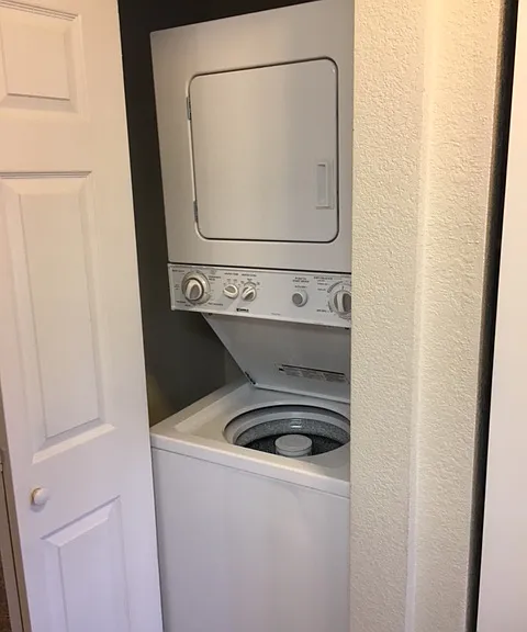184 El Dorado Ave #10 — Photo 8