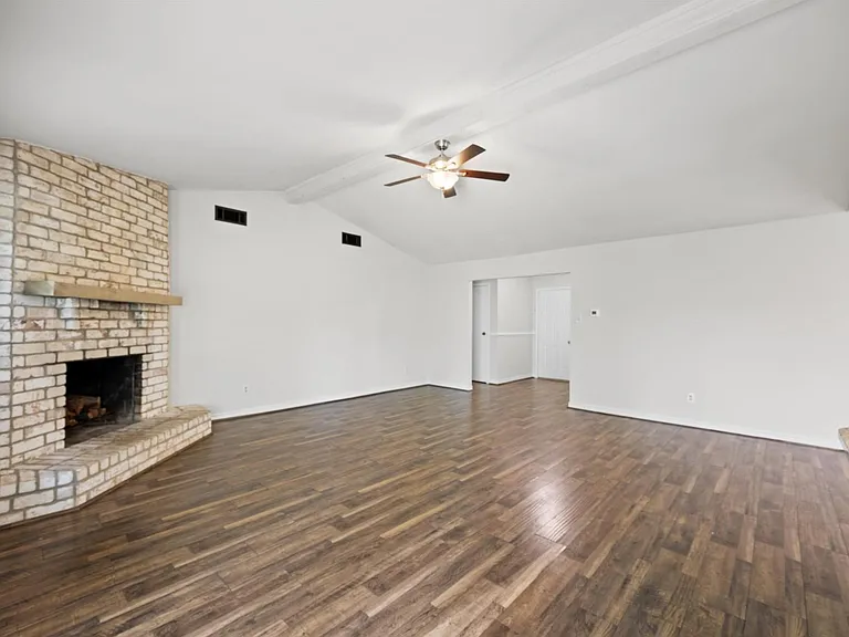 3218 Sycamore Springs Dr — Photo 9