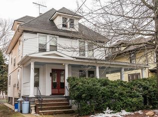 206 E 3rd Ave, Roselle, NJ 07203
