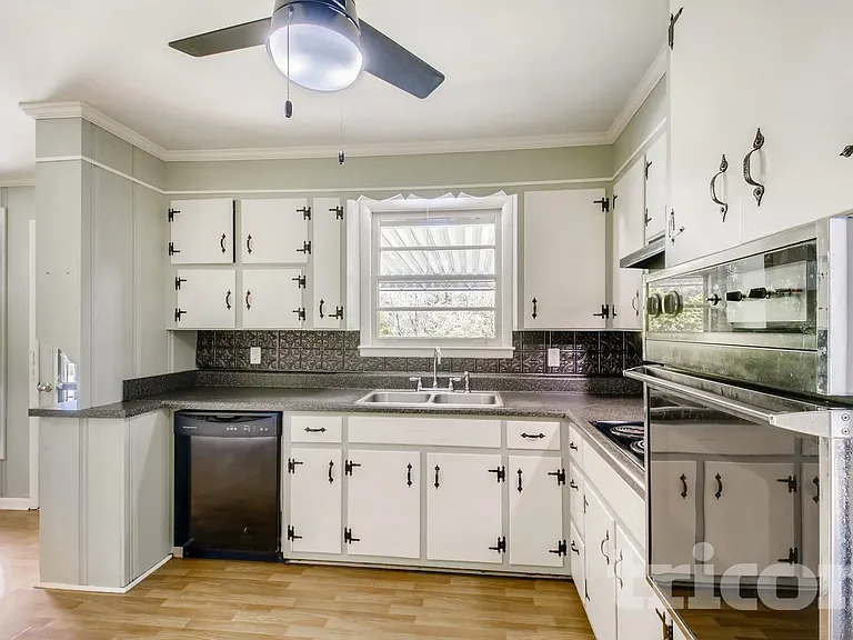 217 Shevel Dr — Photo 12