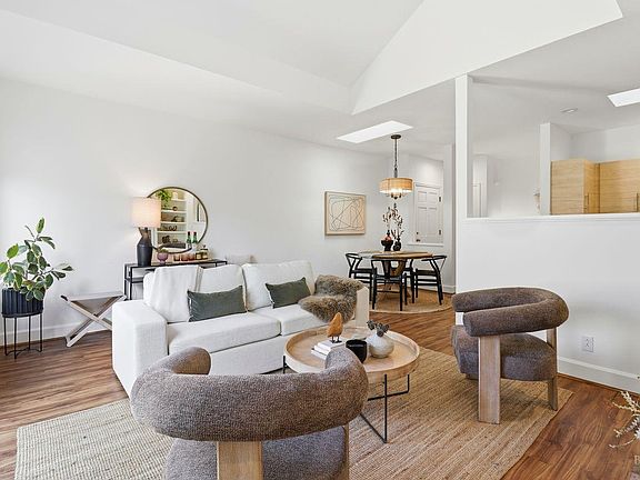 3rd image of 37 Ross Avenue #5