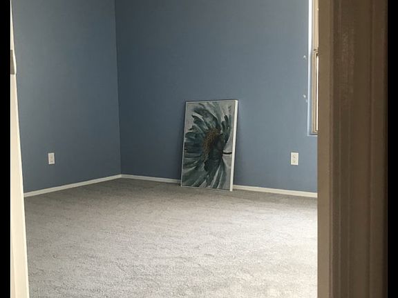 2nd image of 1080 E Denim Trl