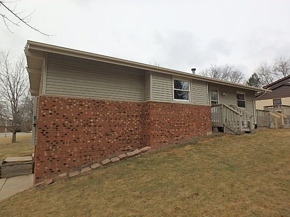 5th image of 6040 W Glen Ct