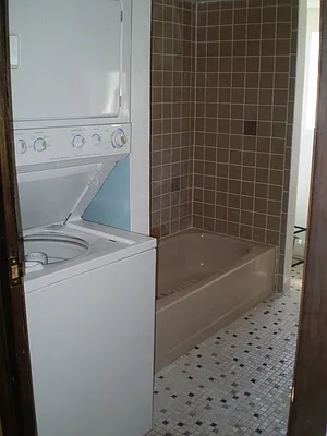 Rented by Maximus Realty Group | media 14