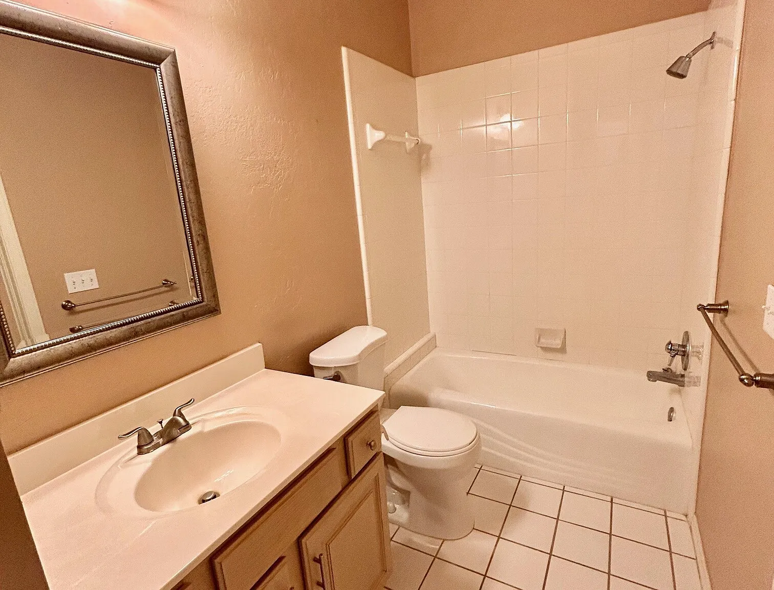 2 bed, 2.0 bath, 1665 sqft, $1,550 — Photo 2