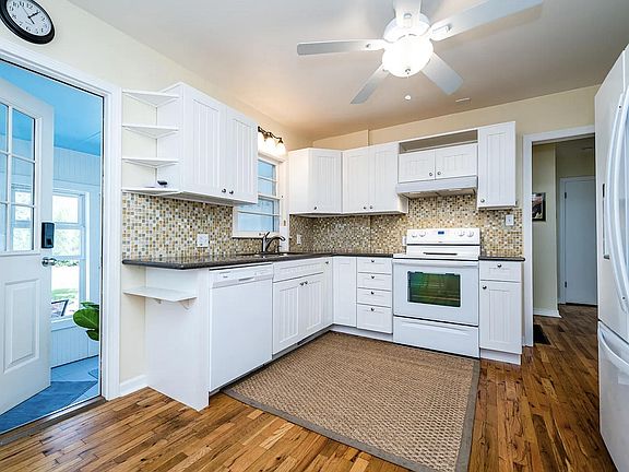 5th image of 1219 Mohawk Ln