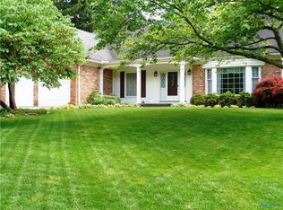 7001 Hickory Ridge Rd, Sylvania, OH 43560